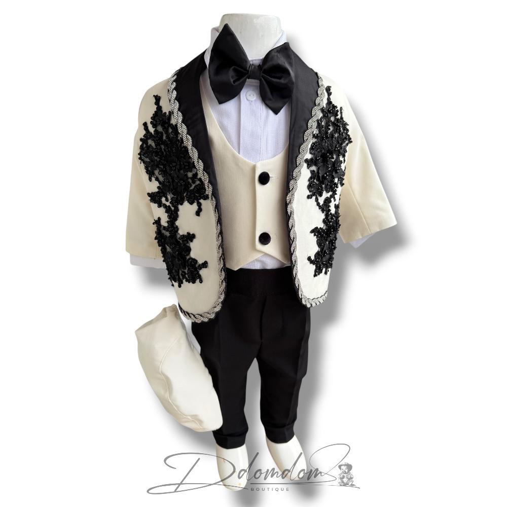 Costum TikTok Ivoire Cu Broderie Neagră
